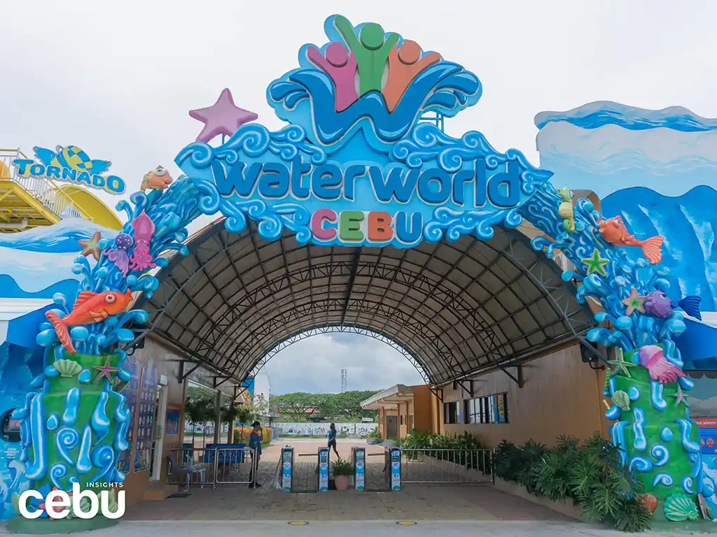 The entrance of Waterworld, the biggest water park in Cebu.